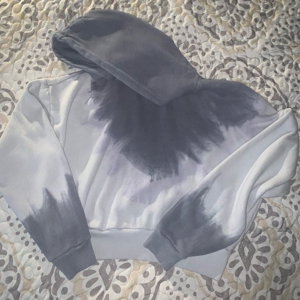 Cropped hoodie